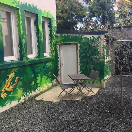 Studio Cour Terrasse Gare 公寓 *
